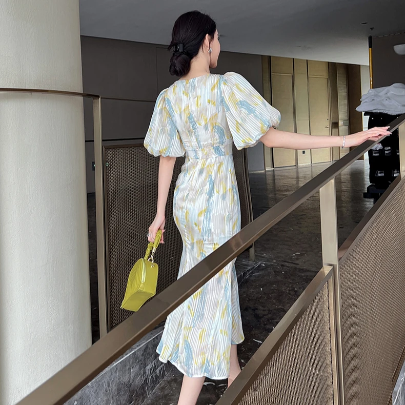 H1f2444c5b8d24387a8a8bd70b0e0a94eE