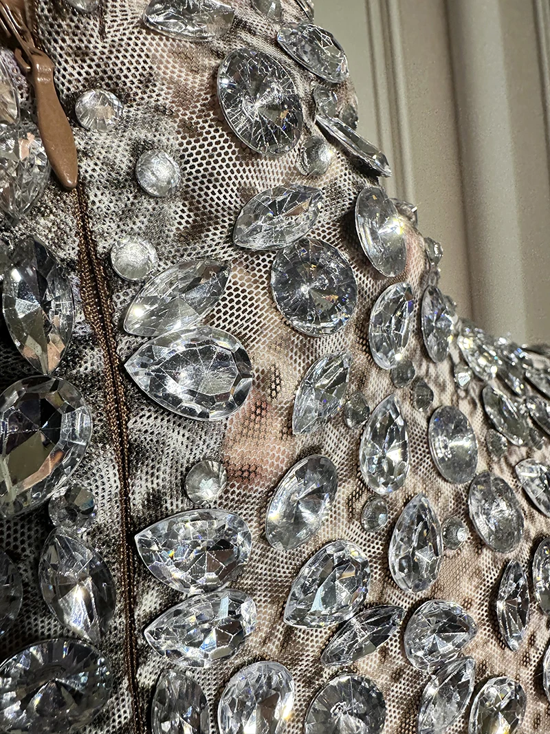 H26be0963f26a43259ecf553ffa613064B