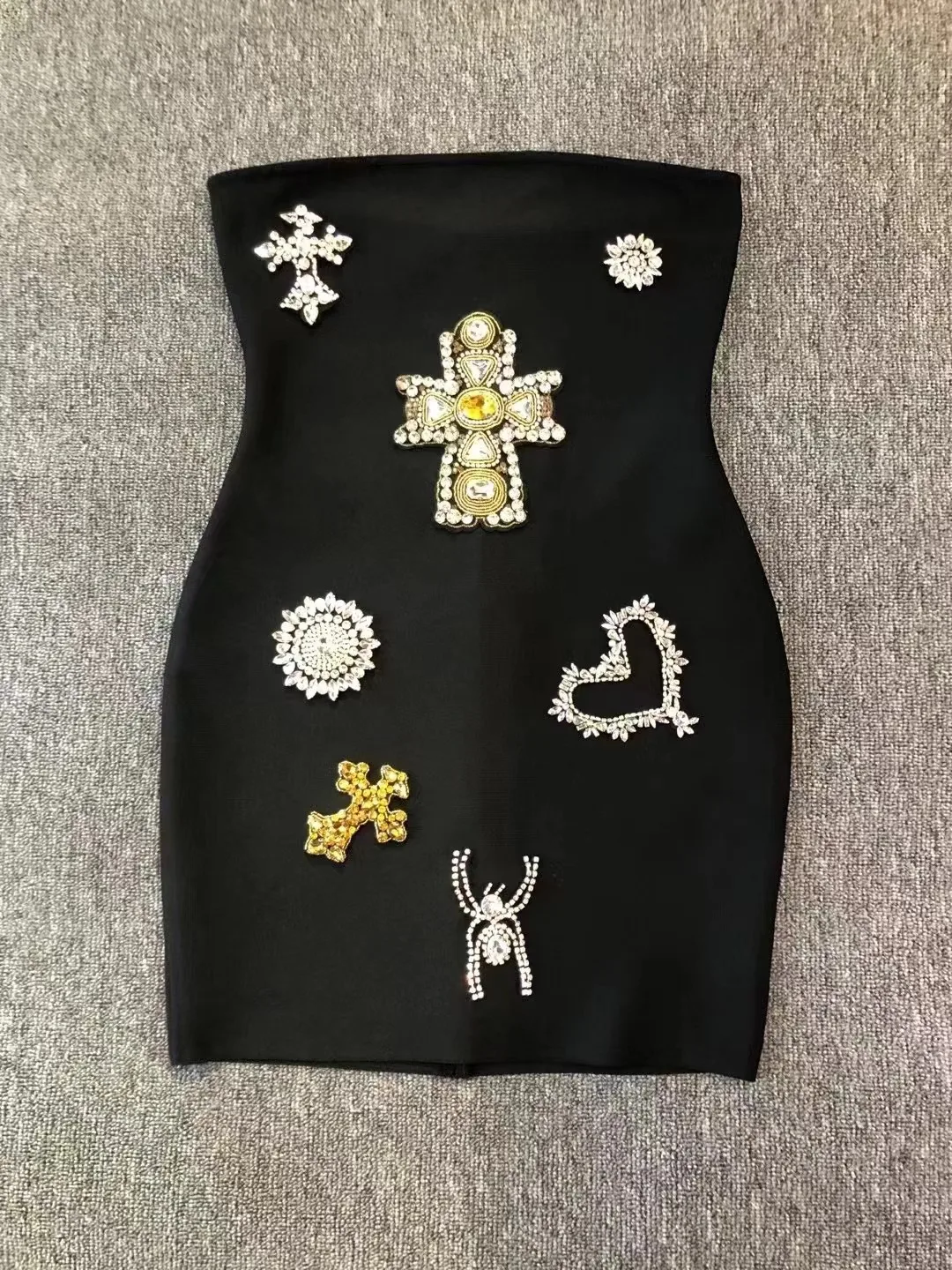 Hb577c957557441b1a3863a16c405cdces