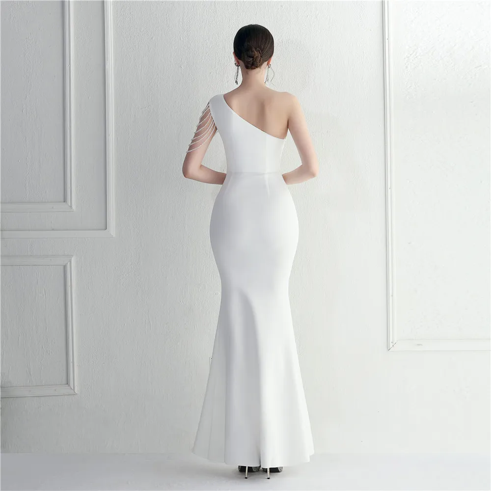 Hd85af3bd612a441384e4ae4c6a09d858h