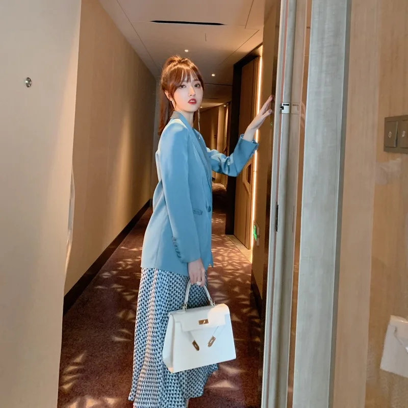 He903ec2bfaf14ee0b6a1796570103d6dN