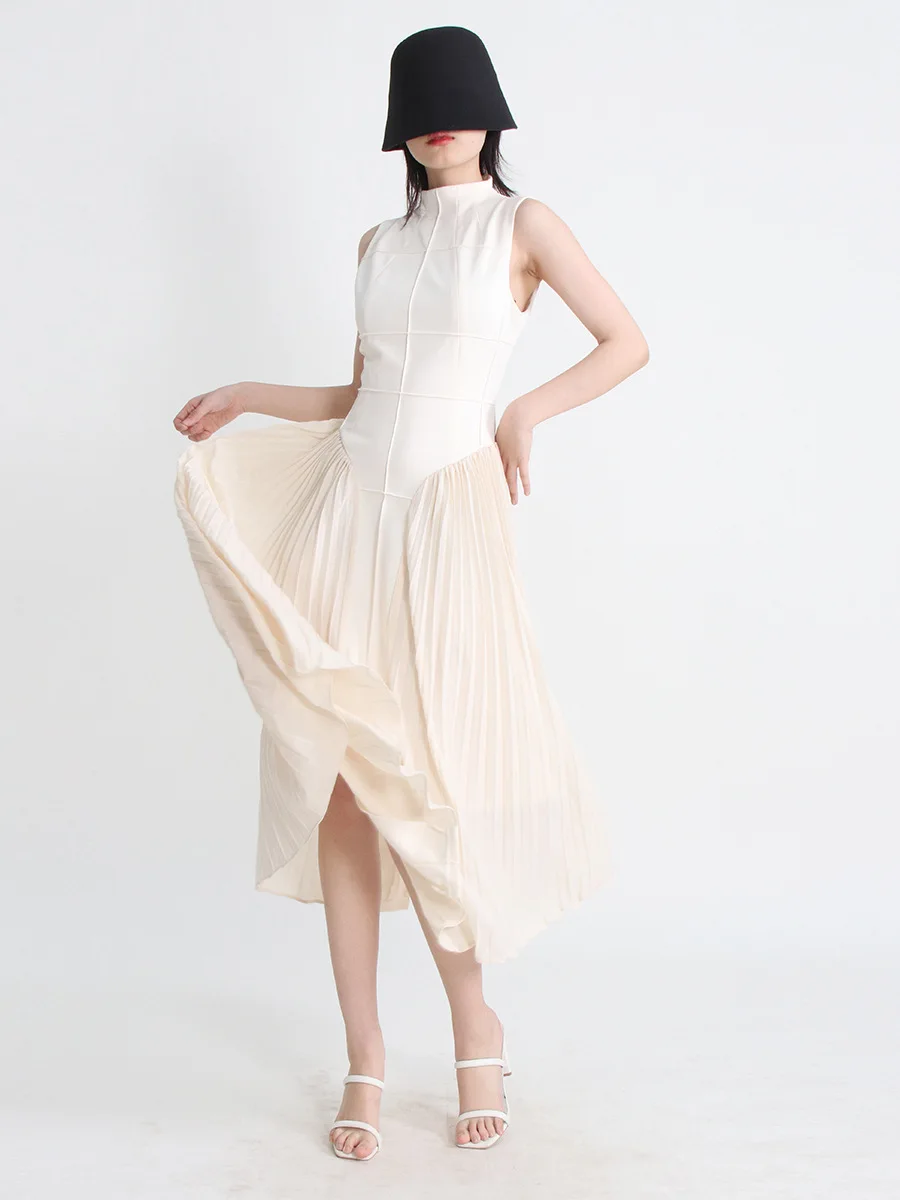 He983858808a44136b6a2b27b05db38b32