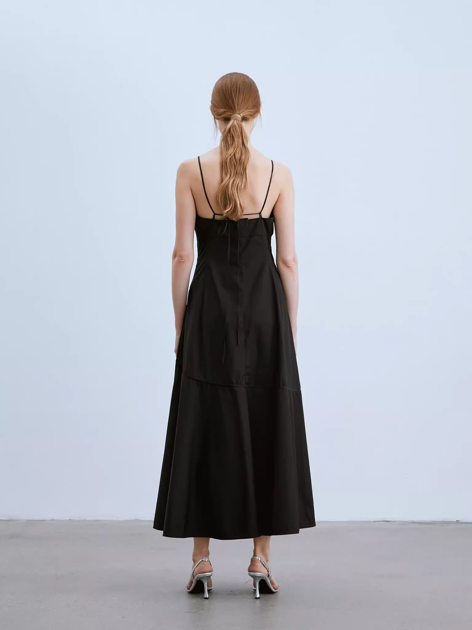 Hede2a2fd1c1a42b894354b1934a5100cN